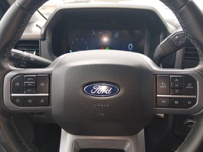 2025 Ford F-150 - Photo 12