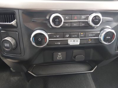 2025 Ford F-150 - Photo 21