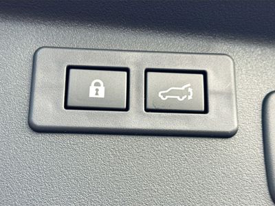2026 Subaru Outback — photo 12 view