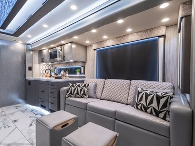 2027 Foretravel Realm Presidential Luxury Villa 7 (LV7) Bath & 1/2 - Photo 19
