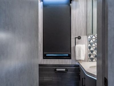 2027 Foretravel Realm Presidential Luxury Villa 7 (LV7) Bath & 1/2 - Photo 43