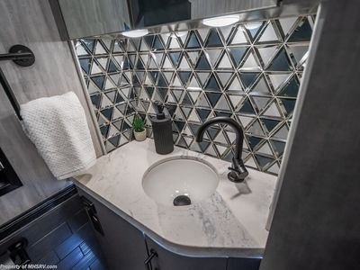 2027 Foretravel Realm Presidential Luxury Villa 7 (LV7) Bath & 1/2 - Photo 44