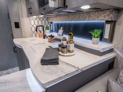 2027 Foretravel Realm Presidential Luxury Villa 7 (LV7) Bath & 1/2 - Photo 28