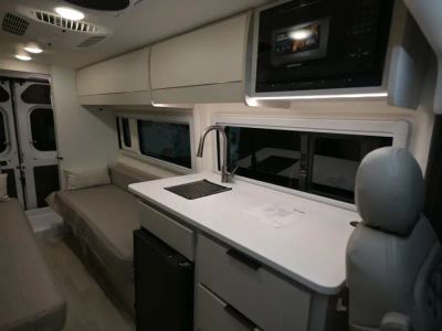 2027 Thor Motor Coach TELLARO - Photo 7