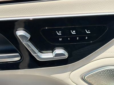 2022 Mercedes-Benz EQS - Photo 24