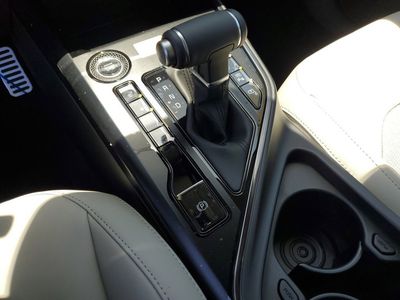 2025 Kia Niro - Photo 24