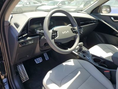 2025 Kia Niro - Photo 13