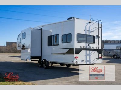 2026 Cougar Half-Ton 29MBD - Photo 7