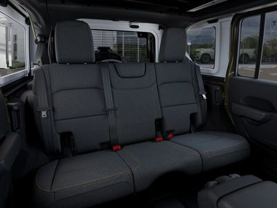 2026 Jeep Wrangler - Photo 15