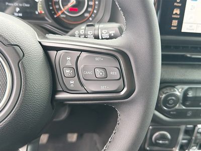 2026 Jeep Wrangler - Photo 37