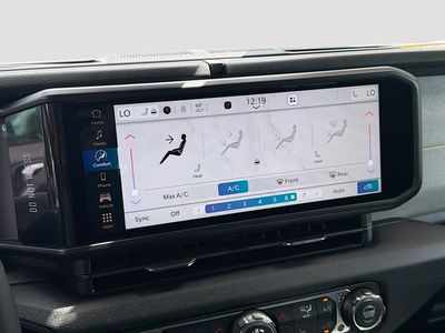 2026 Jeep Wrangler - Photo 33