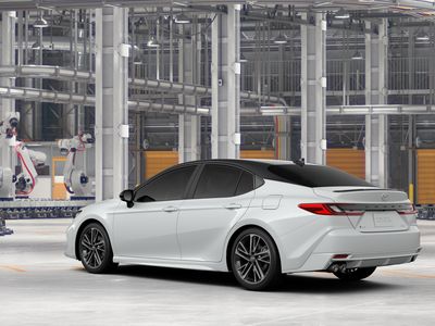 2026 Toyota Camry - Photo 8