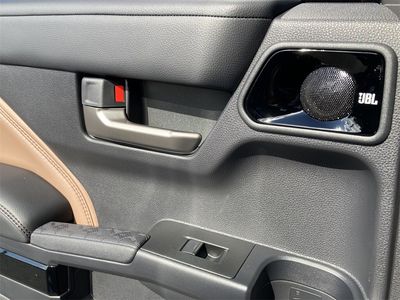 2026 Toyota 4Runner Hybrid - Photo 4