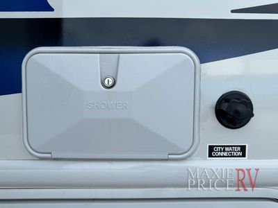 2023 Thor Motor Coach Axis - Photo 9
