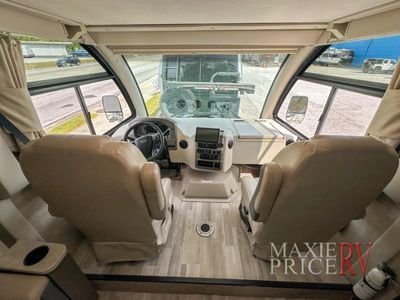 2023 Thor Motor Coach Axis - Photo 13