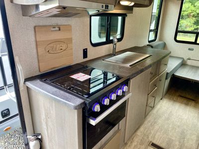 2025 Northwood Nash 17K - Photo 9