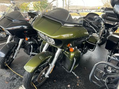 2022 Harley-Davidson Road Glide Limited - Photo 2