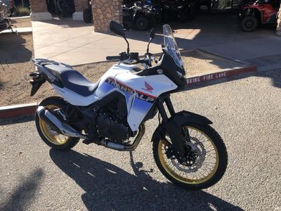 2025 Honda Transalp - Photo 2
