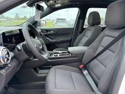 2026 Chevrolet Equinox — photo 18 view