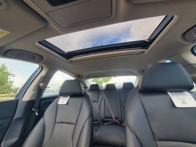 2026 Honda Civic Sedan Hybrid - Photo 22