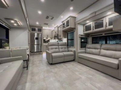 2026 Grand Design Solitude - Photo 26