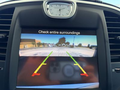 2014 Chrysler 300 — photo 22 view