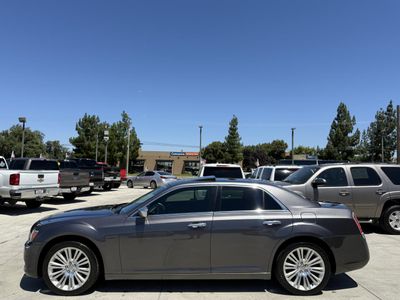 2014 Chrysler 300 — engine compartment view