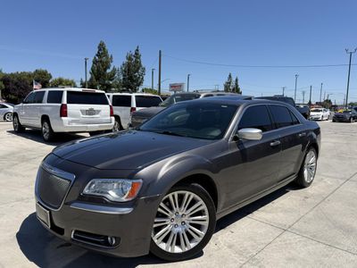 2014 Chrysler 300 — photo 7 view