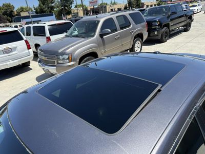 2014 Chrysler 300 — photo 9 view