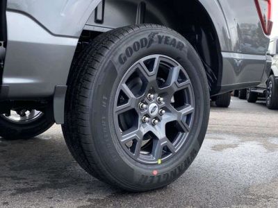 2026 Ford F-150 — photo 9 view