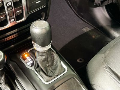 2022 Jeep Wrangler - Photo 21
