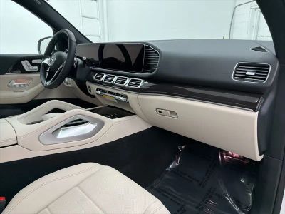2026 Mercedes-Benz GLE — photo 28 view
