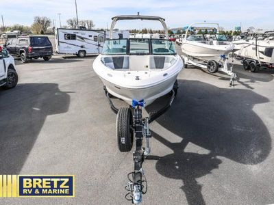 2026 Chaparral Boats CHAPARRAL - Photo 2
