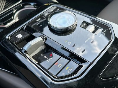 2026 BMW 5 Series - Photo 14