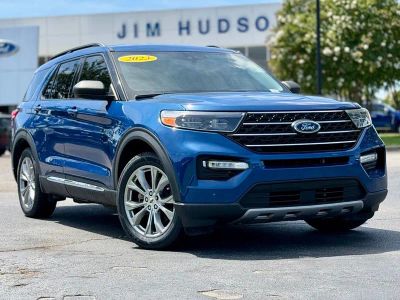 2023 Ford Explorer — side profile view