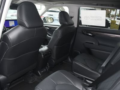 2026 Toyota Highlander - Photo 8