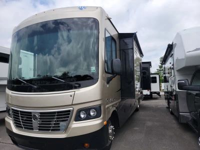 2015 Holiday Rambler Vacationer - Photo 2