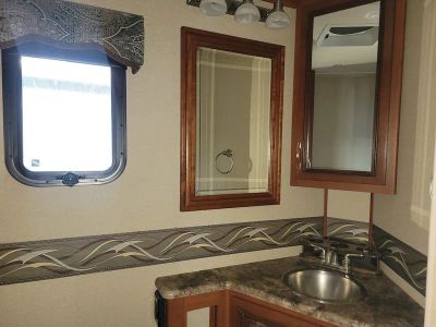2015 Holiday Rambler Vacationer - Photo 47