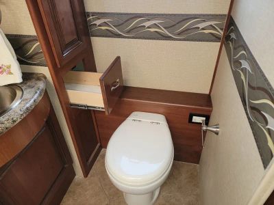 2015 Holiday Rambler Vacationer - Photo 65