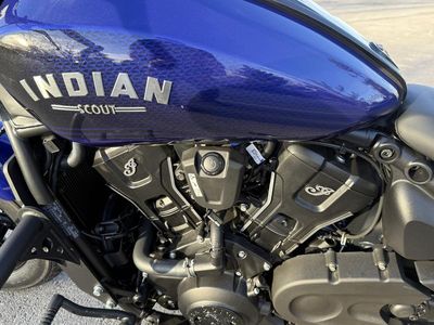 2025 Indian Motorcycle Scout Bobber Limited +Tech Spirit Blue Metallic - Photo 10