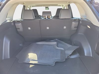 2024 Toyota RAV4 - Photo 8