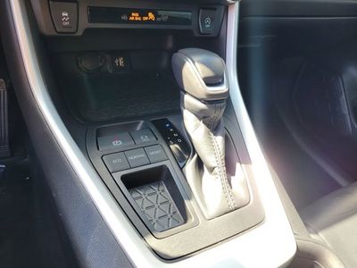 2024 Toyota RAV4 - Photo 23