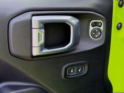 2021 Jeep Gladiator - Photo 20