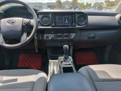 2020 Toyota Tacoma - Photo 11