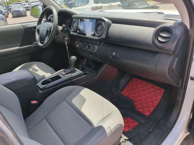 2020 Toyota Tacoma - Photo 8