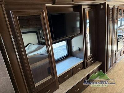 2017 Thor Motor Coach Chateau Super C - Photo 17