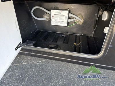 2017 Thor Motor Coach Chateau Super C - Photo 33