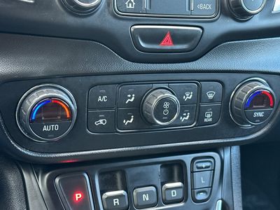 2020 GMC Terrain - Photo 22