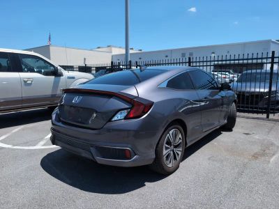 2018 Honda Civic Coupe - Photo 3