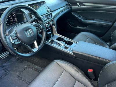 2019 Honda Accord - Photo 11